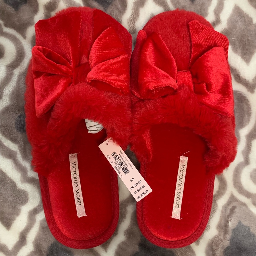 Brand New Limited Edition Red Bow Slippers